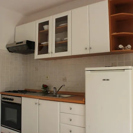 Ruzica Apartmán Lukoran
